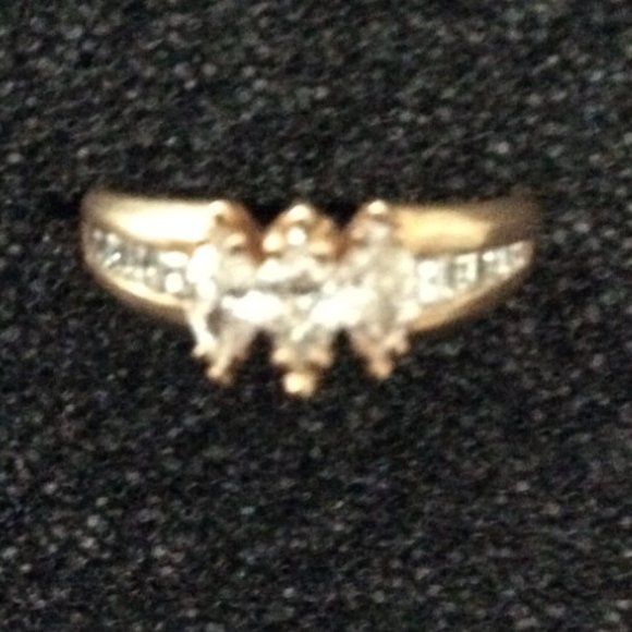 🌟🌸HOST PICK 🌟🌸 NWT STUNNING 14k GOLD &DIAMOND RING W/APPRAISAL MSRP 4,750 - Picture 2 of 6